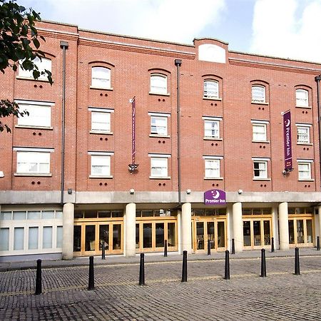 Premier Inn Bristol City Centre King Street ภายนอก รูปภาพ