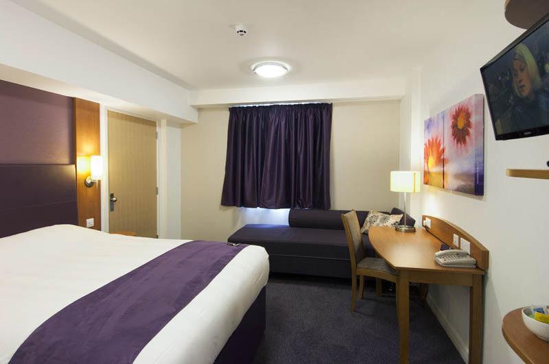 Premier Inn Bristol City Centre King Street ภายนอก รูปภาพ